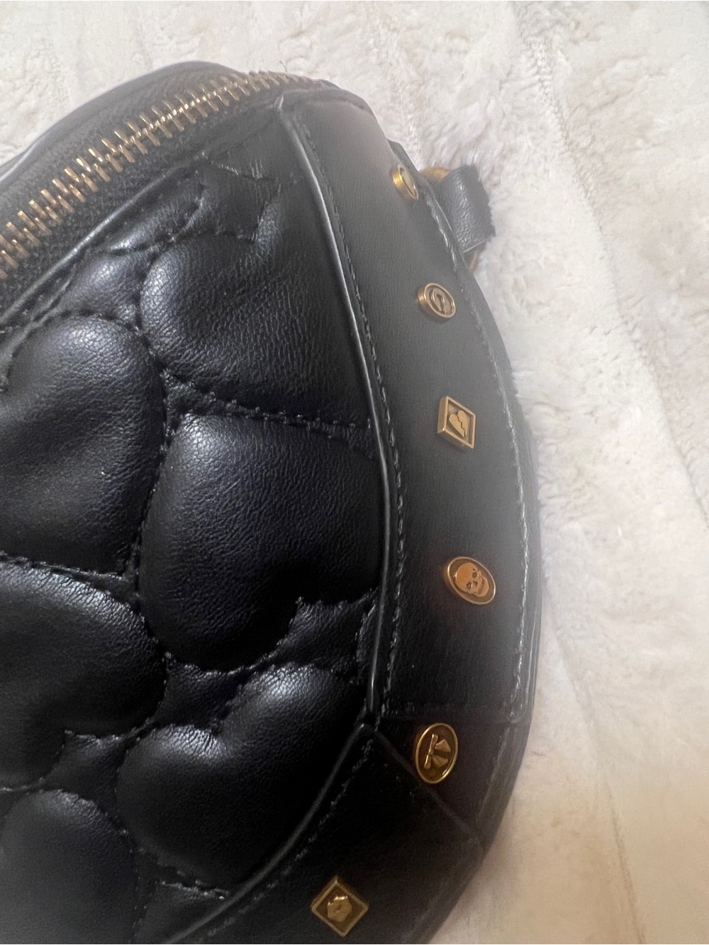 Betsey Johnson Black Quilted Heart Belt Bag with Studded Trim - Picture 4 of 8